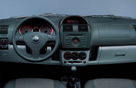 Suzuki Ignis 5 portes 2004 interior 1 10 2003 Suzuki Ignis