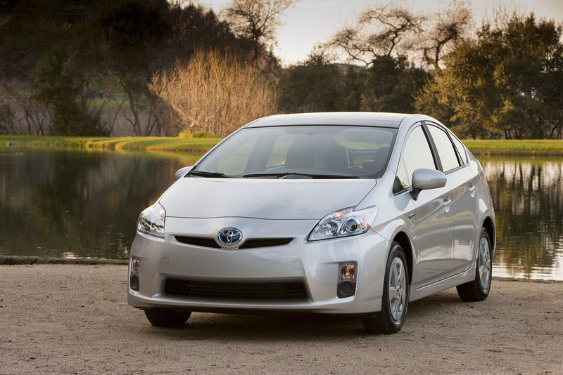 File:2010-Toyota-Prius-3.jpg