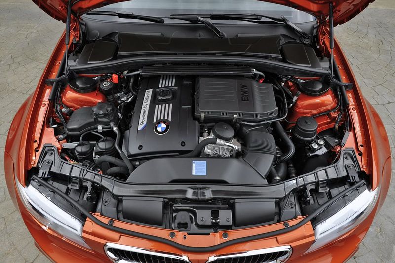 File:2011-BMW-1-Series-M-Coupe-60.jpg