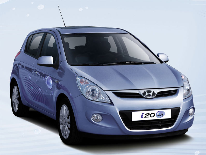 File:Hyundai-i20-blue-2.jpg