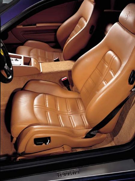 File:0209 05zoom-Ferrari 575 M Maranello-Front Interior Seat.jpg