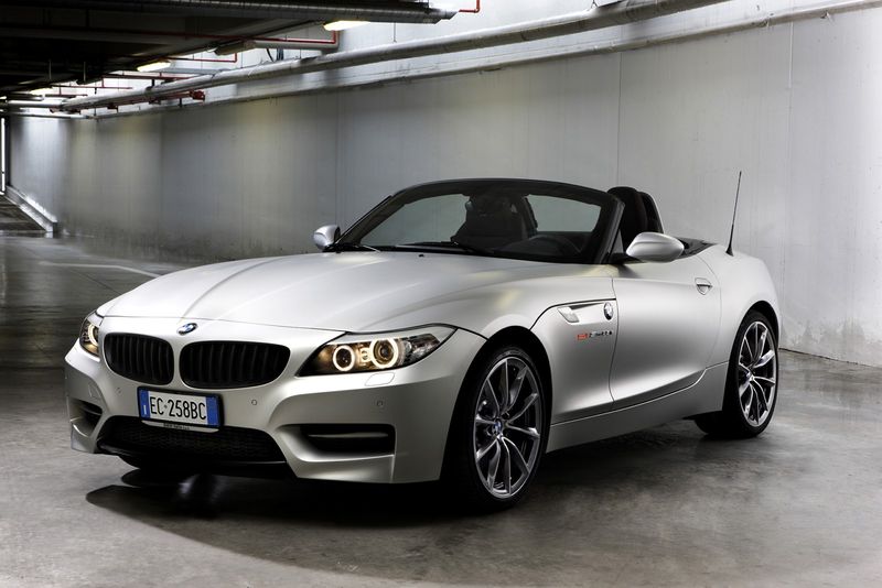 File:2010-bmw-z4-sdrive35is-mille-miglia-limited-edition-5.jpg
