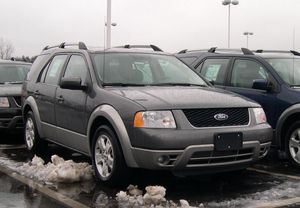 800px-2006 Ford Freestyle.jpg