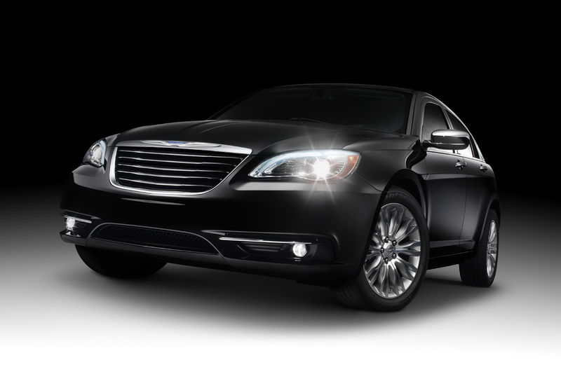 File:2011-Chrysler-200-2.JPG