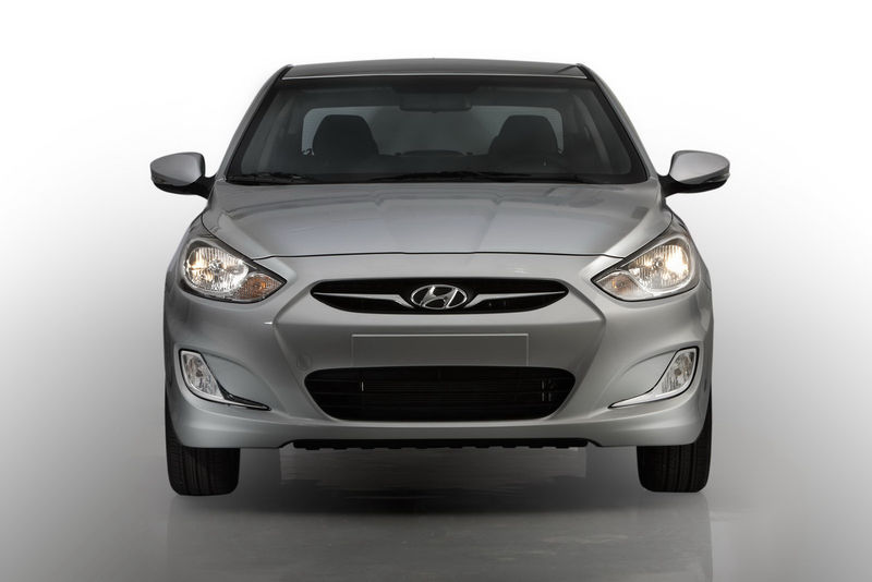 File:2011-Hyundai-Solaris-9.jpg