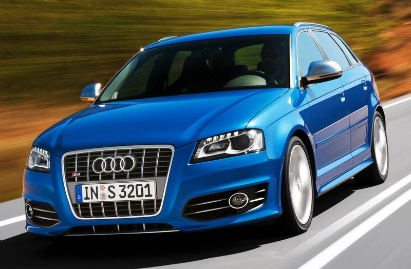 File:Audi-S3-Sportback-S-Tronic.jpg