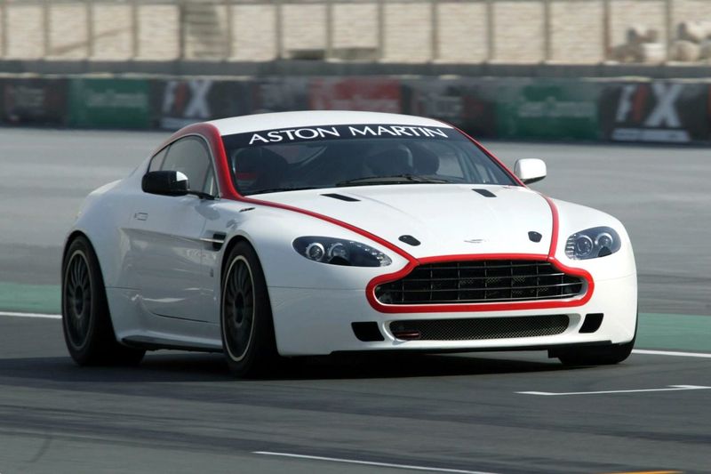File:Aston-martin-racing-2009-specification-vantage-gt4 2.jpg