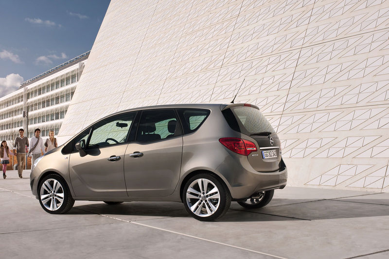 File:2011-Opel-Meriva-11.jpg