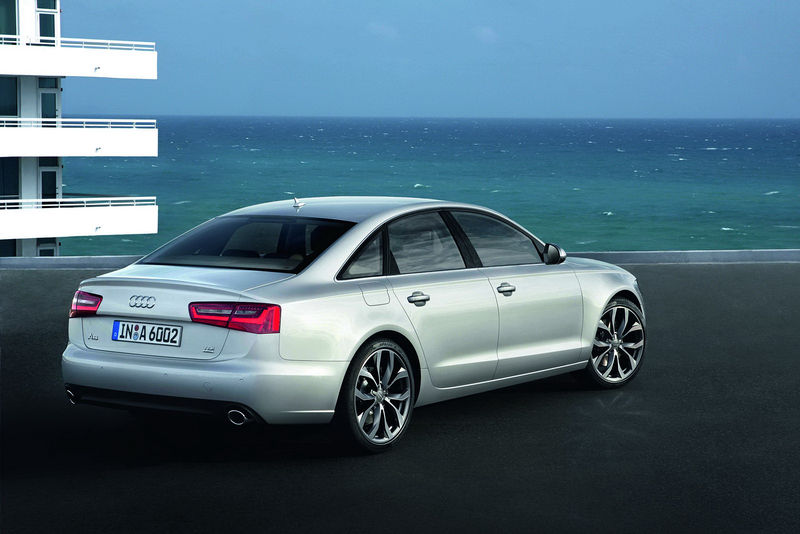 File:2012-Audi-A6-14.jpg