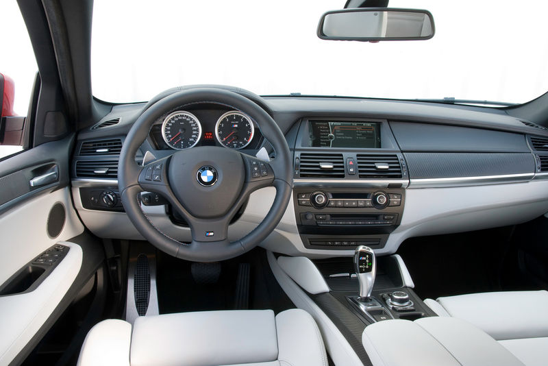 File:2010-BMW-X6M-25.jpg