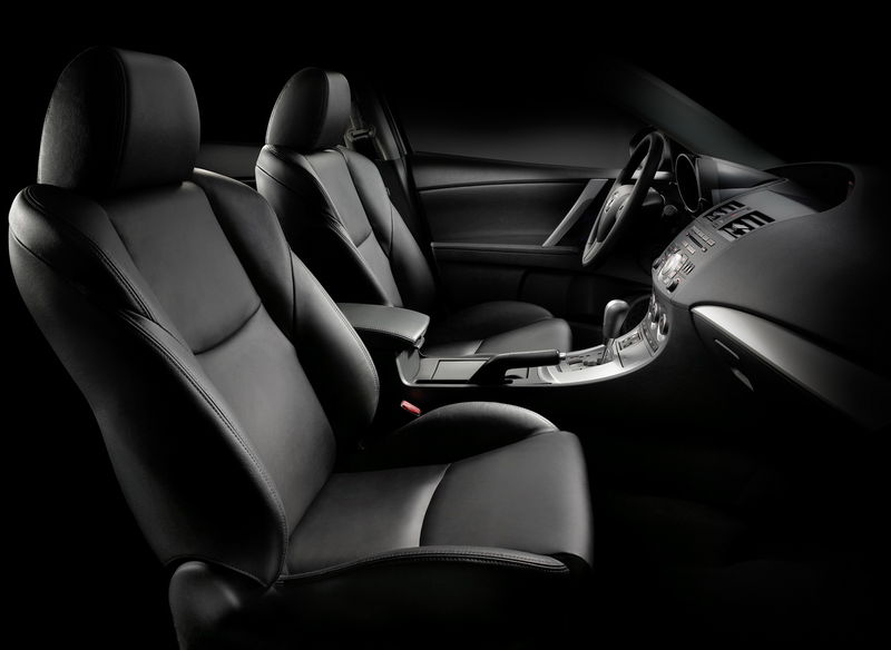 File:2010-Mazda3-Sedan-28.jpg