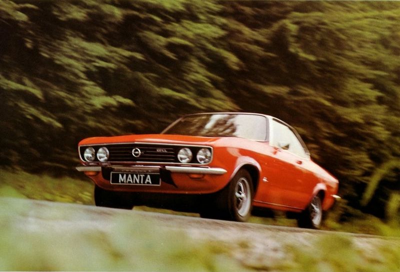 File:Opel Manta 1972 Orange Brochure.jpg