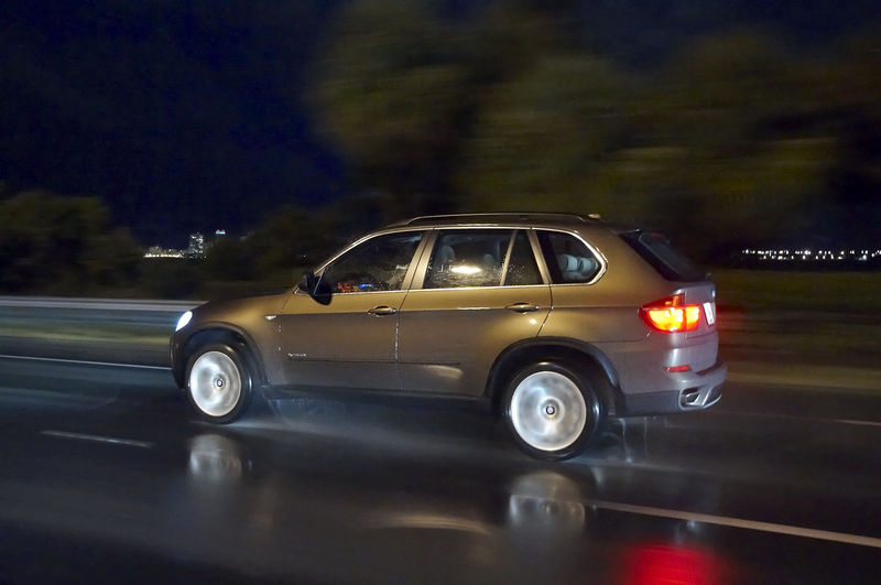 File:2011-BMW-X5-116.jpg
