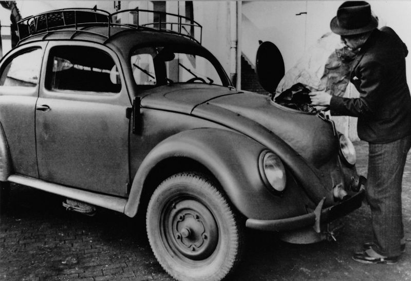 File:1944-Volkswagen-Type-1-Charcoal-Gas-System.jpg