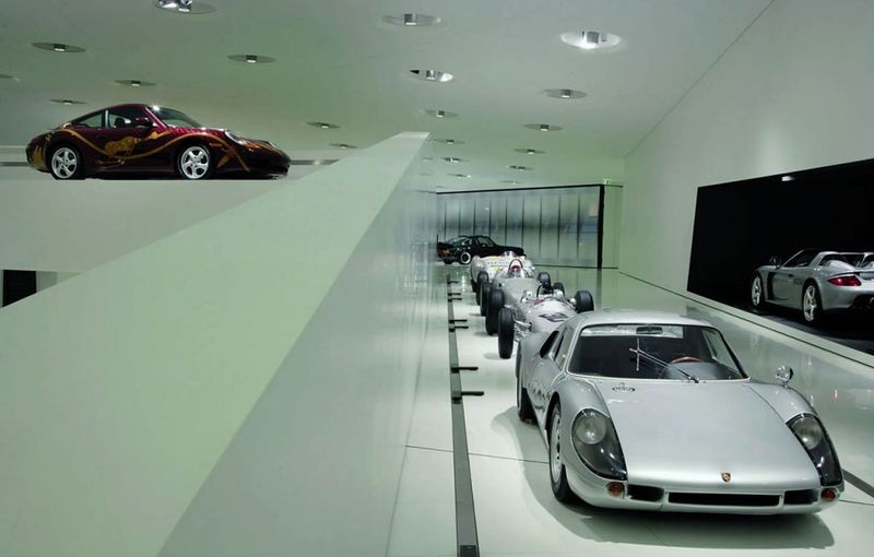 File:Porsche museum 015-0122-950x600.jpg