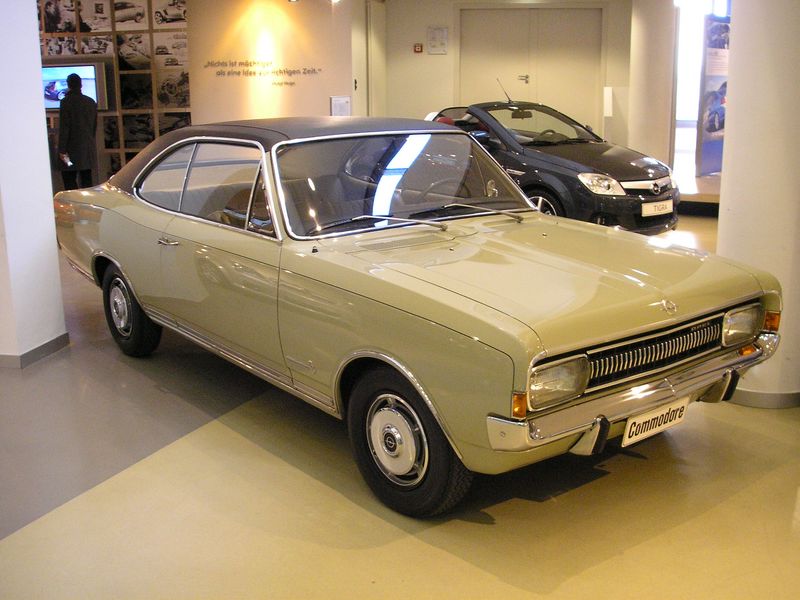 File:Opel Commodore3.jpg