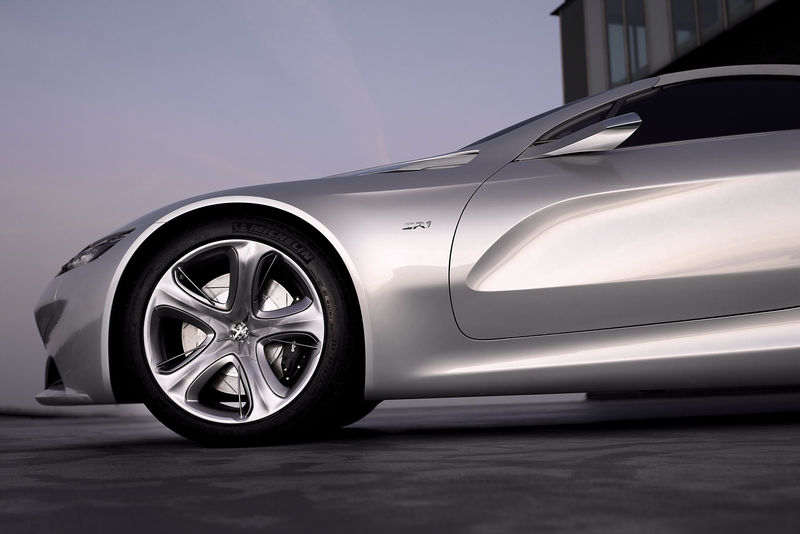 File:Peugeot-SR1-Concept-17.jpg