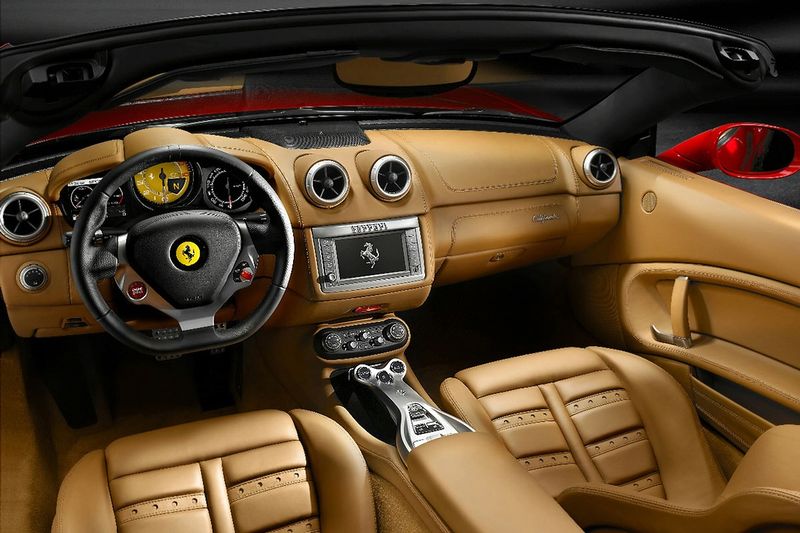 File:Ferrari California interior 1.jpg