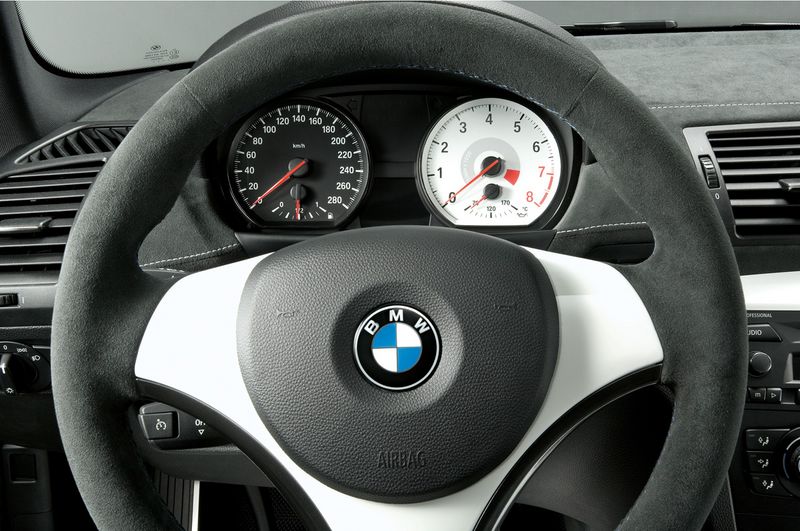 File:2007 BMW 1 series tii concept 011.jpg