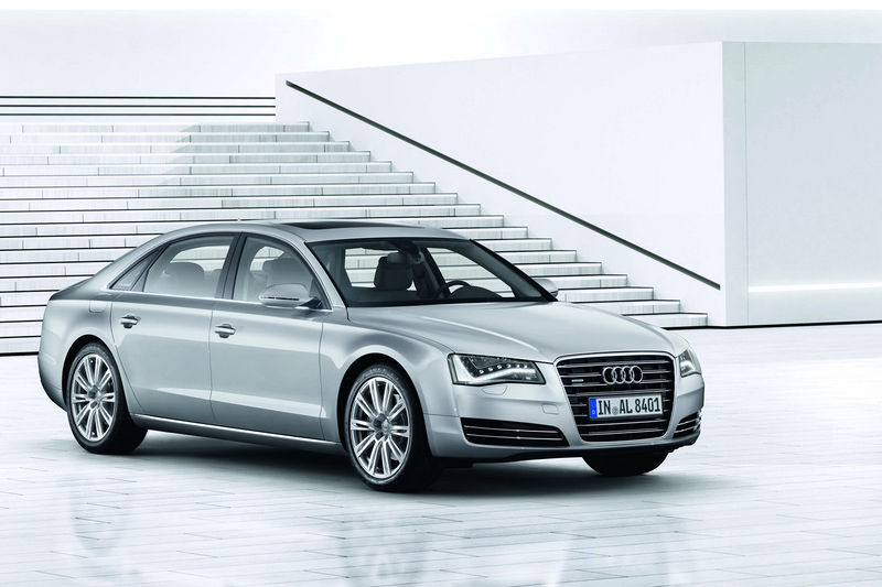 File:2011-Audi-A8-L-W12-18.jpg