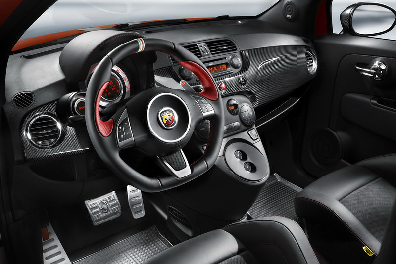 File:Fiat-500-Ferrari-2.jpg