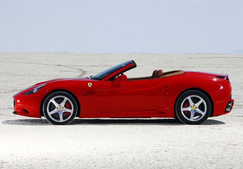 File:Ferrari-California 2009 1024x768 wallpaper 13.jpg
