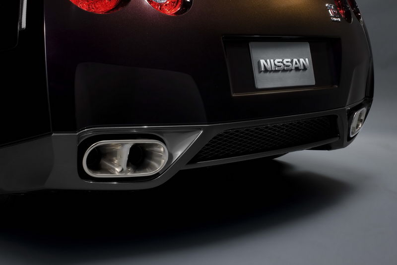 File:Nissan-GT-R-SpecV-27.jpg