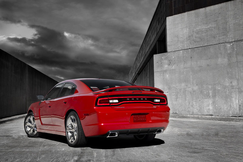 File:2011-Dodge-Charger-RT-2.jpg