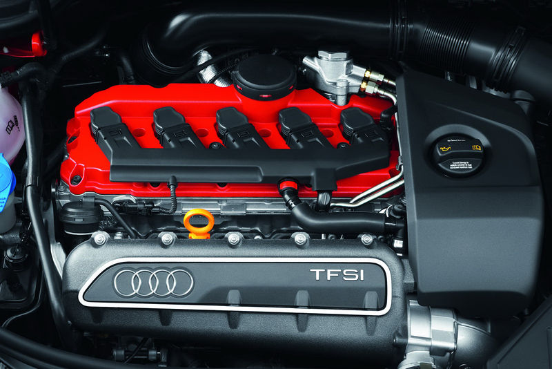 File:Audi-RS3-Sportback-40.jpg