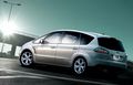 Ford s-max 2007-00.jpg