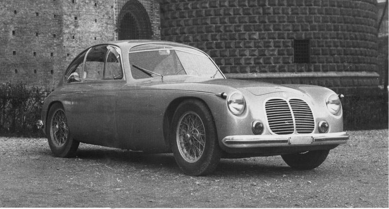 File:Maserati1500PanoramicaZagato.jpg