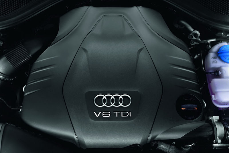 File:2012-Audi-A6-25.jpg