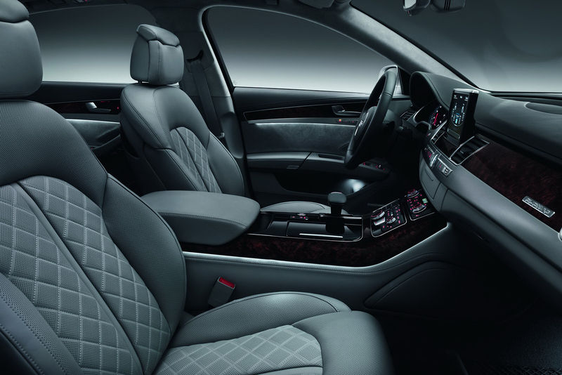 File:2011-Audi-A8-L-W12-20.jpg