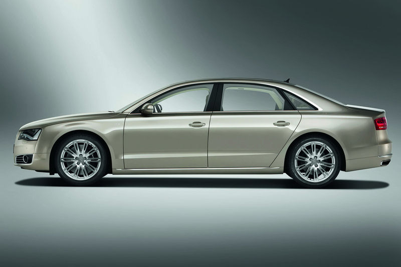 File:2011-Audi-A8-L-W12-49.jpg