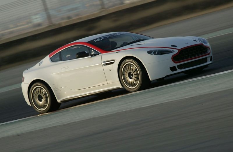 File:Aston-martin-racing-2009-specification-vantage-gt4 3.jpg