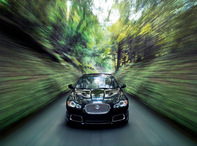 File:2010-Jaguar-XFR-9.jpg