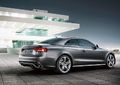 2011-Audi-RS5-Coupe-10small.jpg