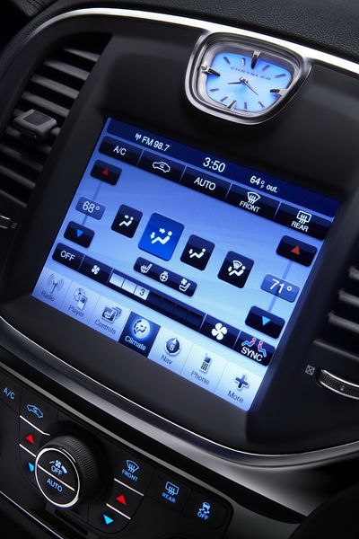 File:2011-Chrysler-300-9.JPG