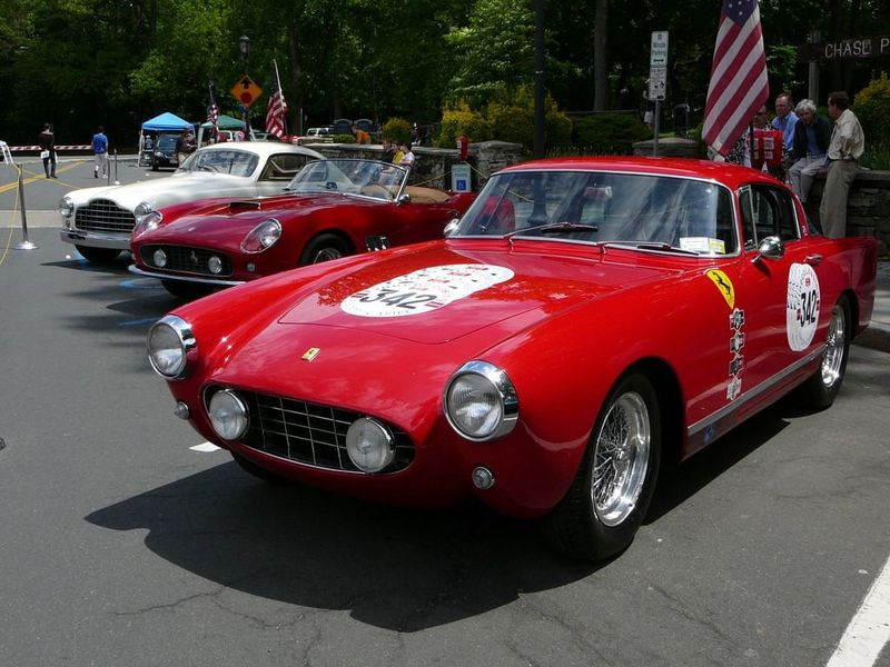 File:SC06 Ferrari 195 Inter 250 GT California Spyder and 250 GT Boano.jpg