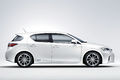 2011-Lexus-CT-200h-4.jpg