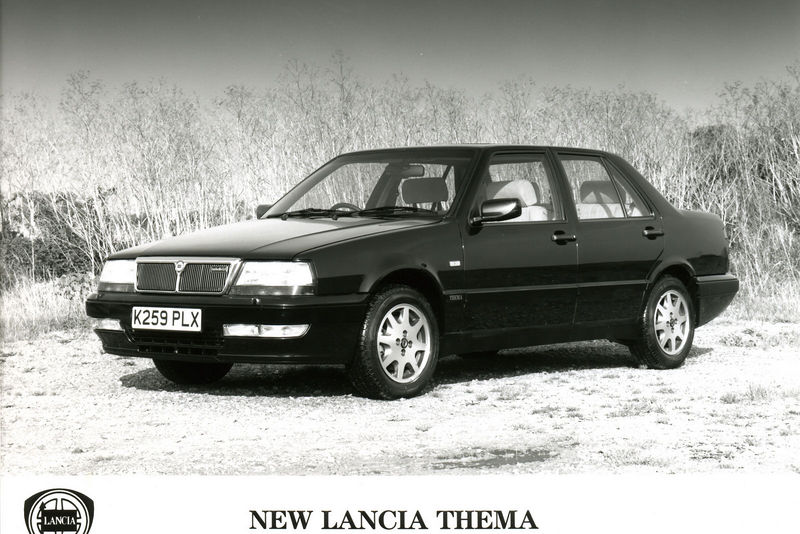 File:Carscoop-Lancia-Thema-13.jpg
