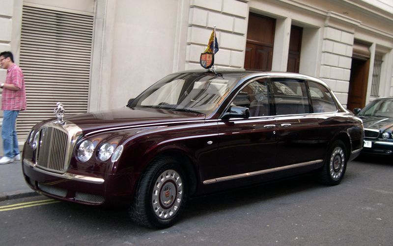 File:2002 Bentley State Limousine 2.jpg