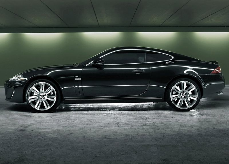 File:2010 Jaguar XKR 5.jpg