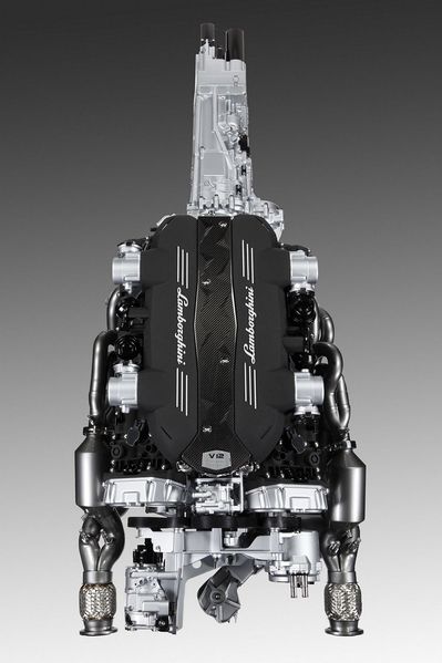 File:Lamborghini new v12 powertrain 7.jpg