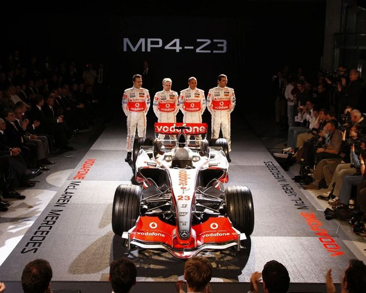 File:McLaren MP4-23 4.jpg