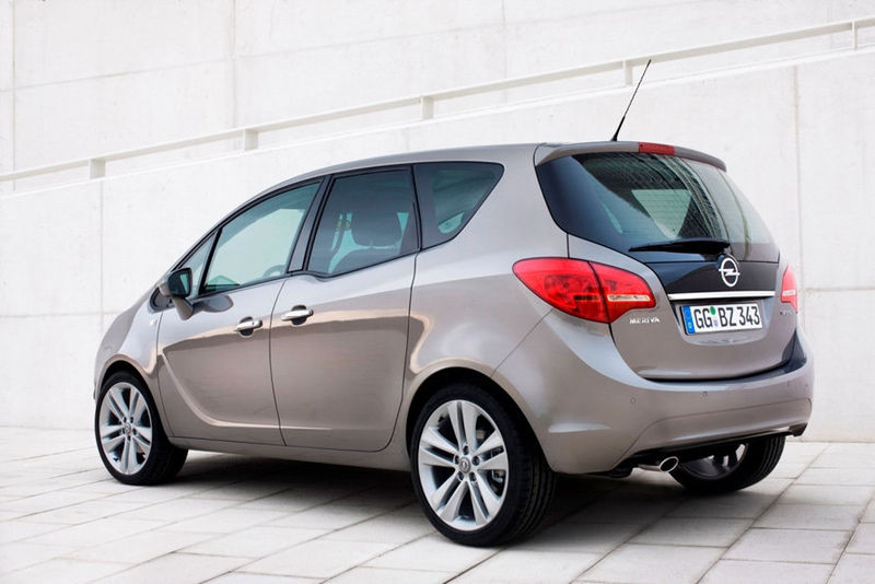 File:2010-Opel-Meriva-01.jpg